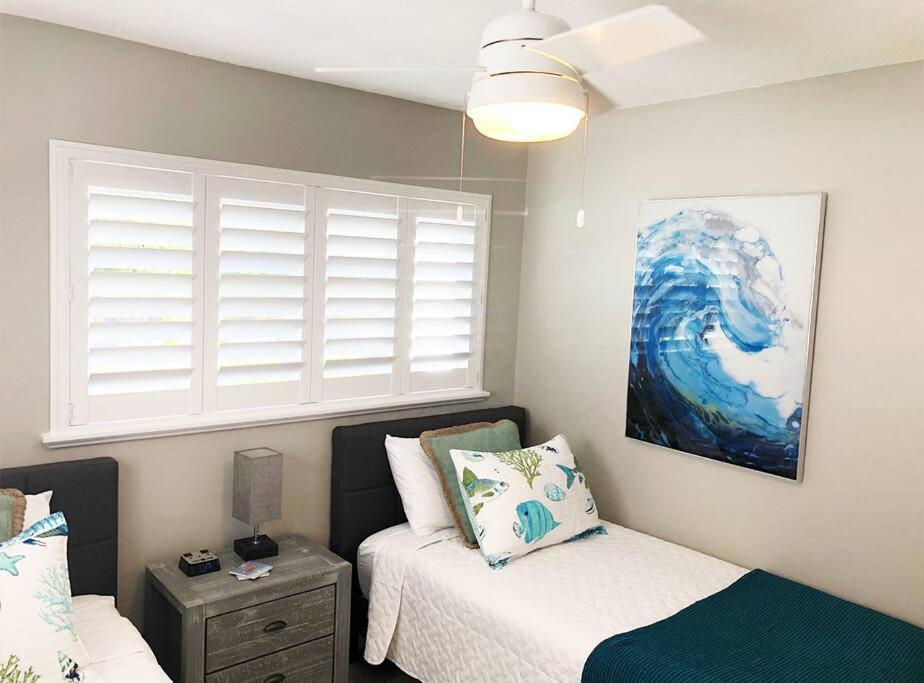 Modern Apartment - 2 Of 4 Punta Gorda Esterno foto